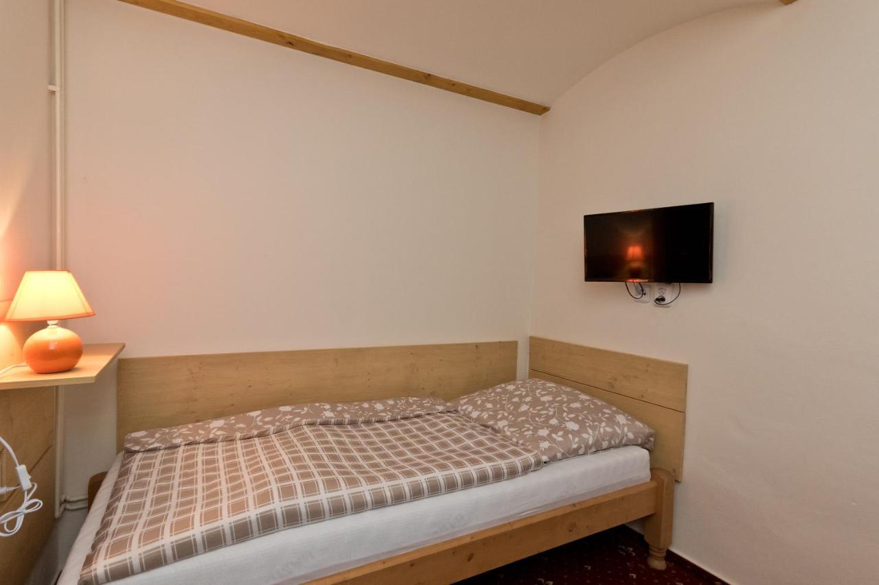 Romance Ubytovani Jindrichuv Hradec Exterior photo
